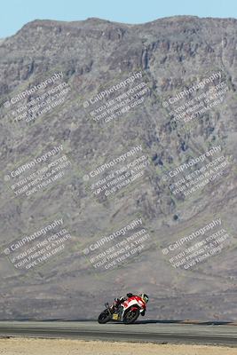 media/Dec-07-2025-CVMA (Sun) [[3e7d2de5dc]]/Race 9-Formula UL Shootout/